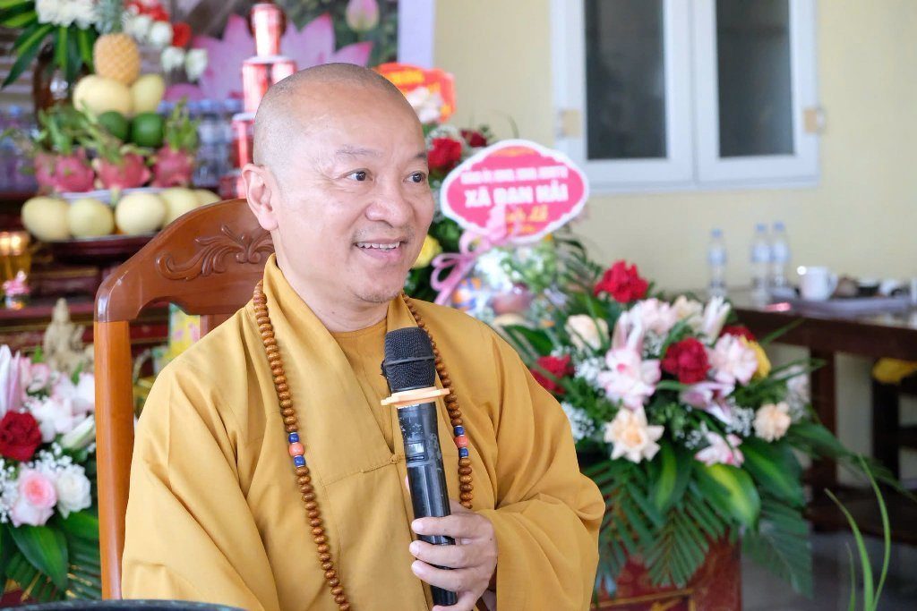 TT. THÍCH NHẬT TỪ GIẢNG “HẠNH PHÚC VÀ AN YÊN”, LAN TỎA TINH THẦN TRI ÂN TRONG NGÀY GIỖ TỔ  CHÙA YÊN PHÚC (HÀ TĨNH)