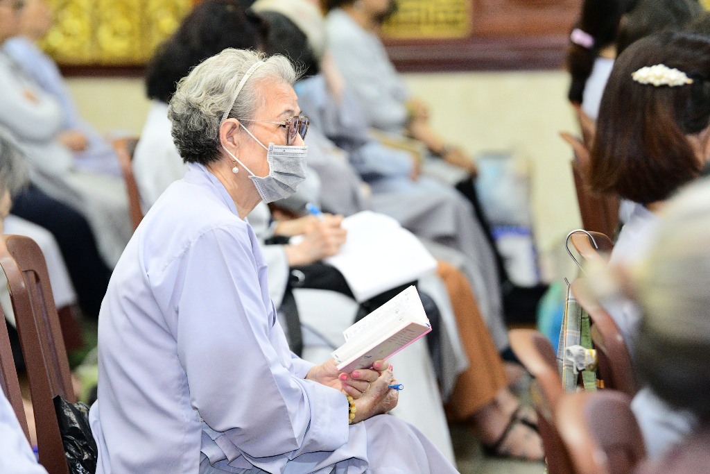 LAN TỎA THÔNG ĐIỆP HÒA BÌNH VÀ PHÁT TRIỂN BỀN VỮNG TỪ TUYÊN NGÔN VÔ TÍCH NHÂN MÙA PHẬT ĐẢN