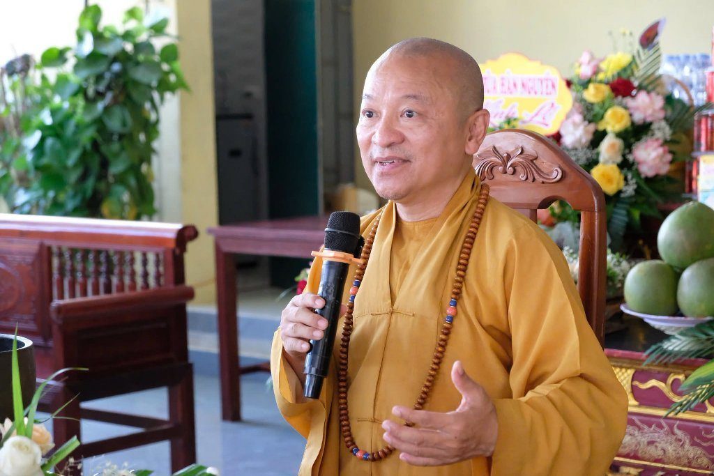 TT. THÍCH NHẬT TỪ GIẢNG “HẠNH PHÚC VÀ AN YÊN”, LAN TỎA TINH THẦN TRI ÂN TRONG NGÀY GIỖ TỔ  CHÙA YÊN PHÚC (HÀ TĨNH)