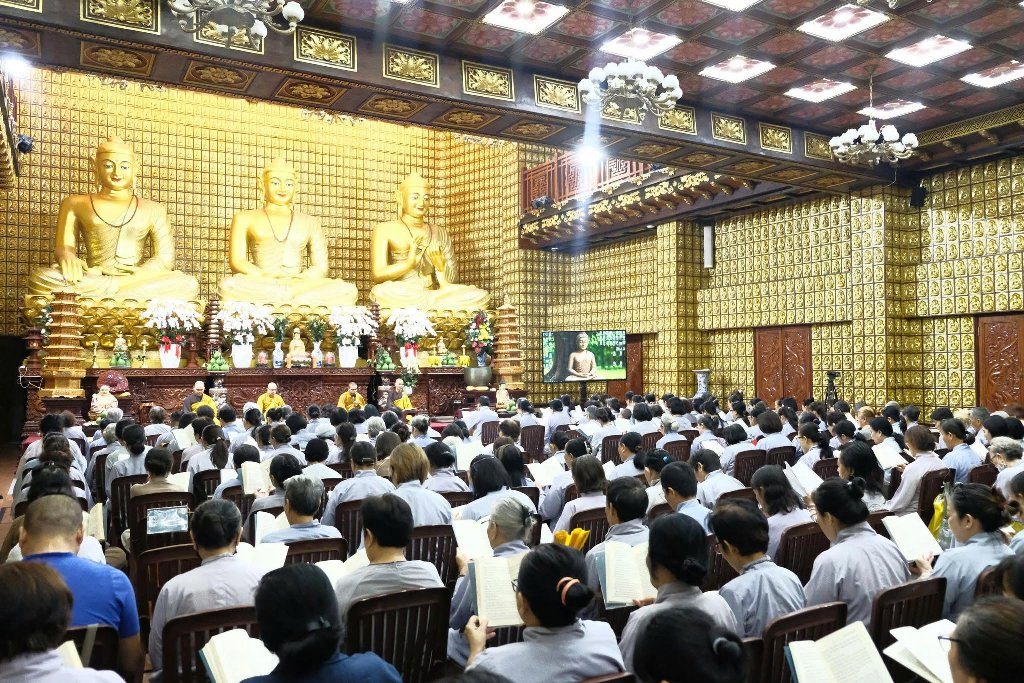 THƯỢNG TỌA THÍCH GIÁC HOÀNG CHIA SẺ VỀ LỘ TRÌNH TIẾN TỚI THÁNH QUẢ CHO PHẬT TỬ TẠI GIA TẠI KHÓA TU “NGÀY AN LẠC”