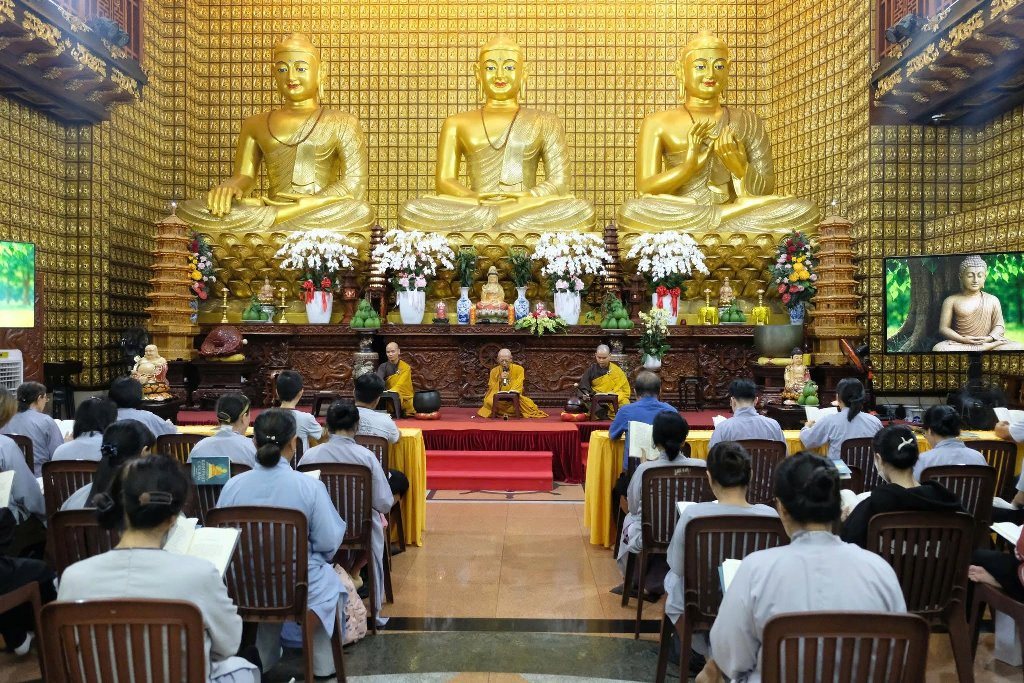 ĐẠI ĐỨC THÍCH TUỆ NHẬT CHIA SẺ CHỦ ĐỀ “CHUYỂN HÓA LỖI LẦM” TẠI KHÓA TU NGÀY AN LẠC