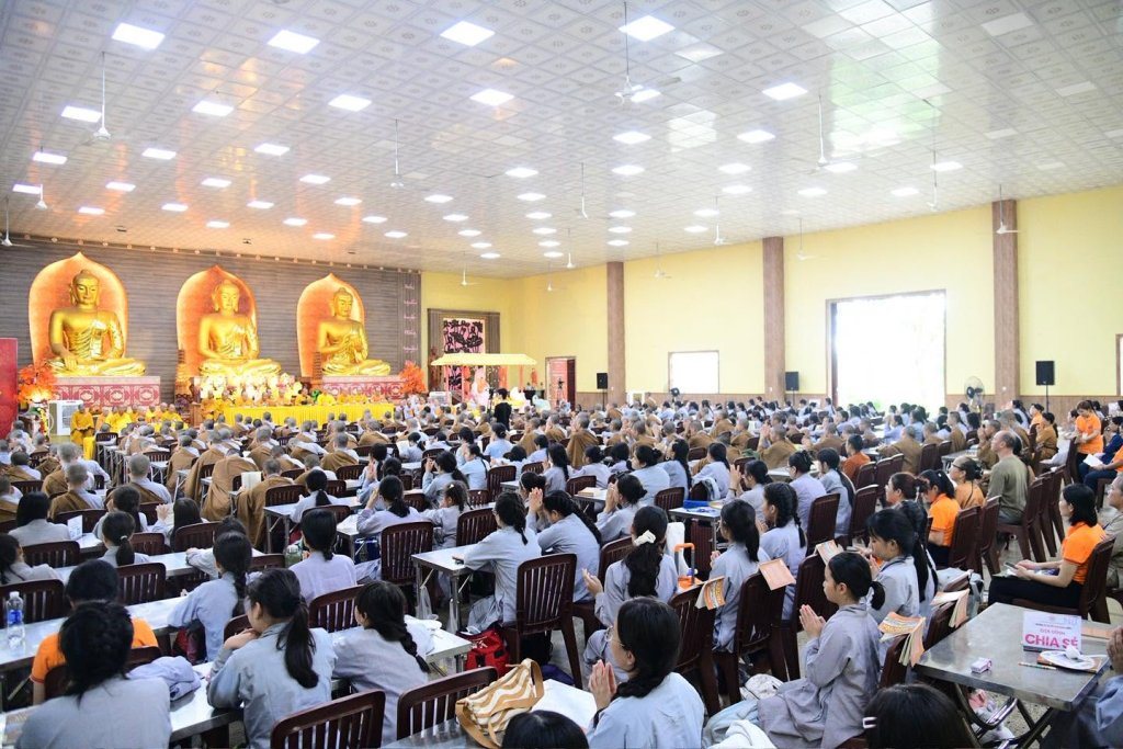 BẾ MẠC KHÓA TU XUẤT GIA BÁO HIẾU LẦN 5, KHÉP LẠI HÀNH TRÌNH TU HỌC Ý NGHĨA