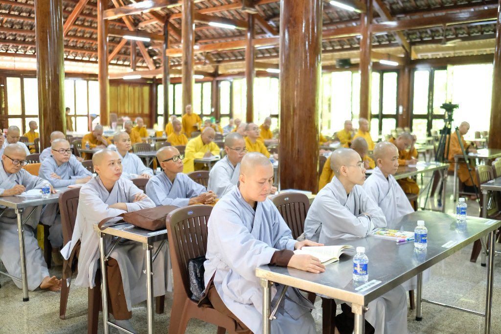 HẠ TRƯỜNG CHÙA GIÁC NGỘ: LẮNG SÂU LỜI DẠY VỀ TINH THẦN TÔN KÍNH TĂNG