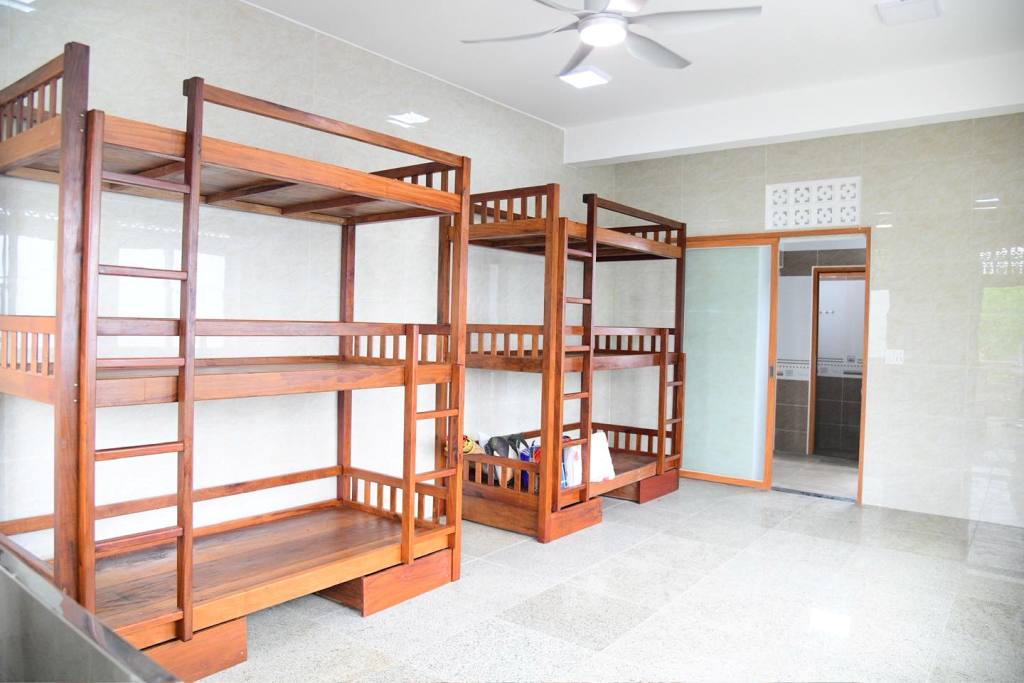 THẦY NHẬT TỪ CÙNG BAN LÃNH ĐẠO ĐẠO TRÀNG ĐẠO PHẬT NGÀY NAY KIỂM TRA TIẾN ĐỘ THI CÔNG TĂNG XÁ CHÙA GIÁC NGỘ (XÃ ĐẤT ĐỎ, TP.HCM)