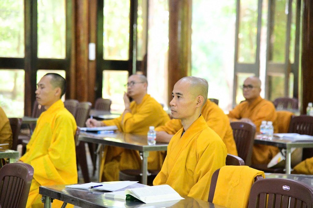 TT. THÍCH GIÁC HOÀNG: SỰ CĂN BẰNG GIỮA PHÁP HỌC VÀ PHÁP HÀNH