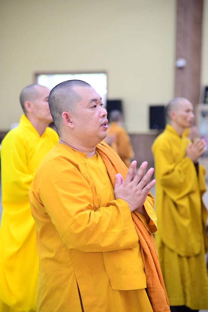 KHÓA LỄ LẠY VẠN PHẬT TẠI HẠ TRƯỜNG CHÙA GIÁC NGỘ ĐẤT ĐỎ