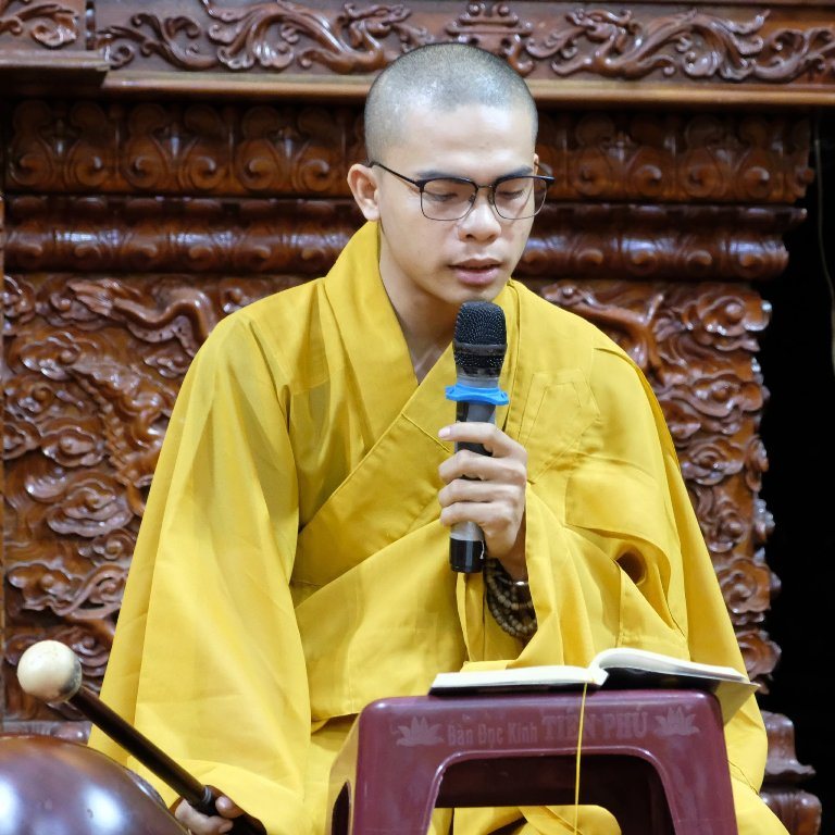 Lắng Đọng Thời Pháp Thoại "Vượt Qua Nỗi Sợ Hãi" Chuyển Hóa Khổ Đau Qua Lời Giảng Về Sự Buông Xả Của Ni Sư Thích Nữ Diệu Hiếu Tại Khóa Tu Ngày An Lạc Chùa Giác Ngộ