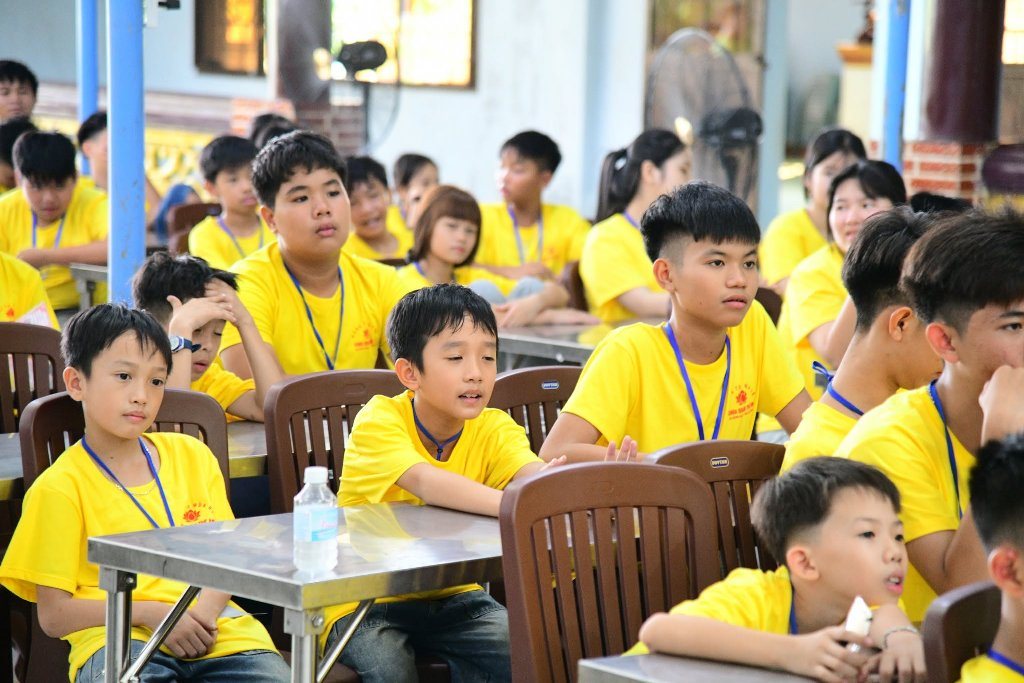 Sôi nổi Gameshow "Kim Sư Asoka" tại Khóa tu mùa hè Chùa Quan Thế Âm