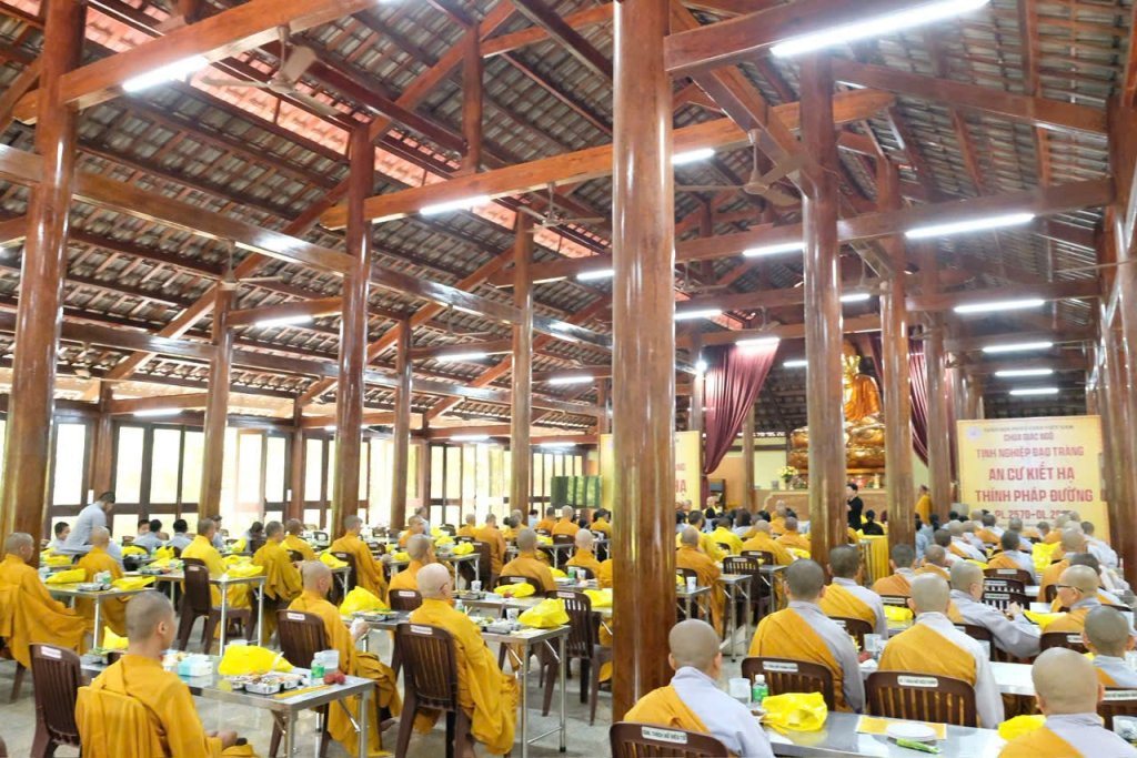 ĐẠO TRÀNG ĐẠO PHẬT NGÀY NAY CÚNG DƯỜNG TRƯỜNG HẠ CHÙA GIÁC NGỘ - ĐẤT ĐỎ (TP.HCM)