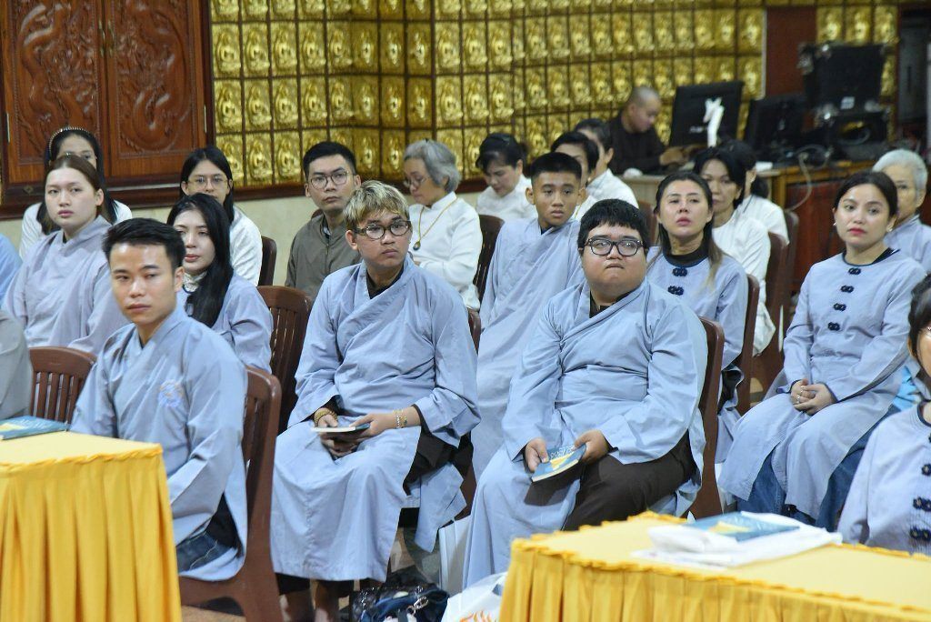 Lễ Quy Y Tam Bảo Tại Chùa Giác Ngộ: Bước Ngoặt Tâm Linh Và Lời Dặn Dò Từ Xa Của Thượng Tọa Thích Nhật Từ