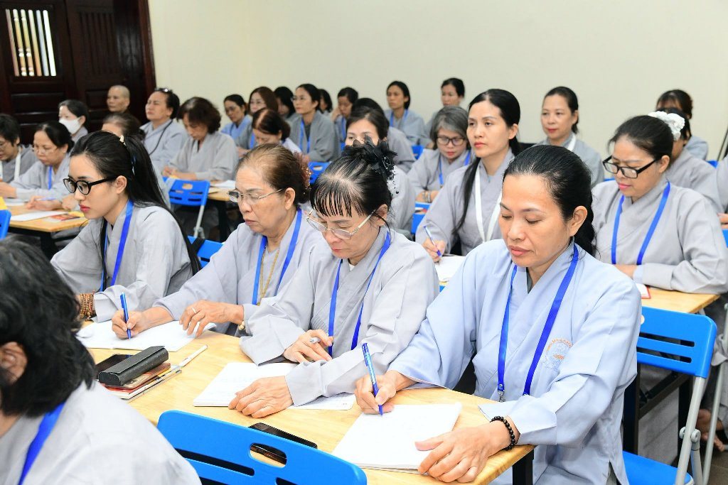 “NGÀY PHẬT CHUYỂN PHÁP LUÂN” – TỪ BÁNH XE CHÁNH PHÁP ĐẾN TRÁCH NHIỆM HOẰNG PHÁP HÔM NAY