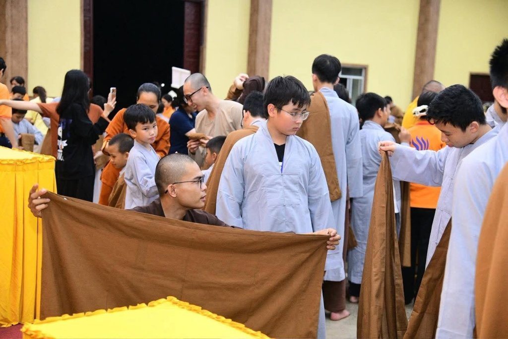 Hơn 300 khóa sinh đã chính thức trở về Chùa Giác Ngộ Đất Đỏ để tham dự Khóa Tu Xuất Gia Báo Hiếu lần thứ 5
