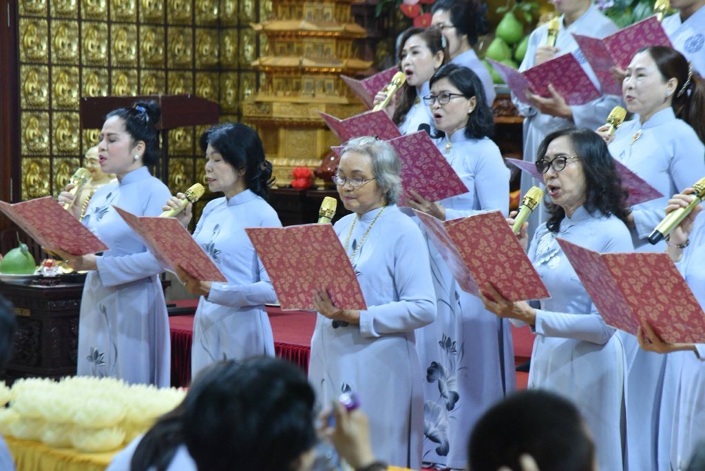 CHÙA GIÁC NGỘ TRANG NGHIÊM TƯỞNG NIỆM NGÀY ĐỨC PHẬT CHUYỂN PHÁP LUÂN