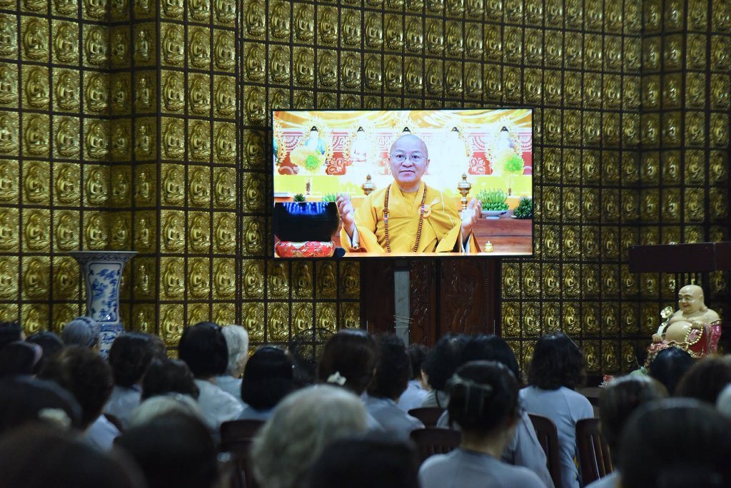 CHÙA GIÁC NGỘ TRANG NGHIÊM TƯỞNG NIỆM NGÀY ĐỨC PHẬT CHUYỂN PHÁP LUÂN