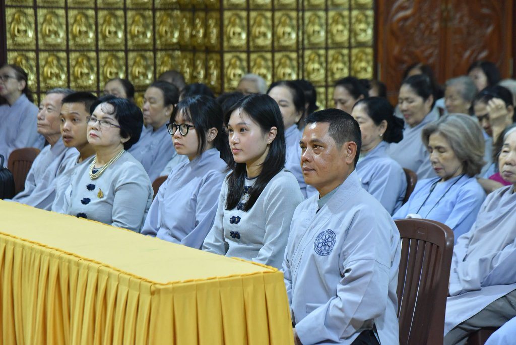 CHÙA GIÁC NGỘ TRANG NGHIÊM TƯỞNG NIỆM NGÀY ĐỨC PHẬT CHUYỂN PHÁP LUÂN