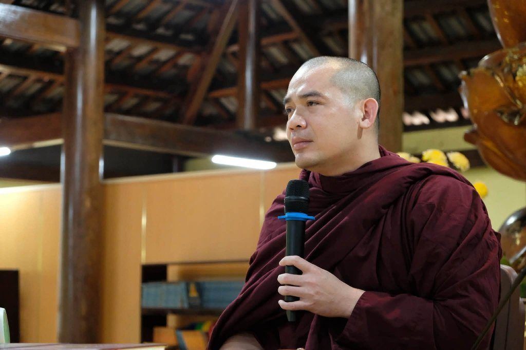 NGƯỜI ĐỜI ĐI THUẬN DÒNG, NGƯỜI TU ĐI NGƯỢC DÒNG