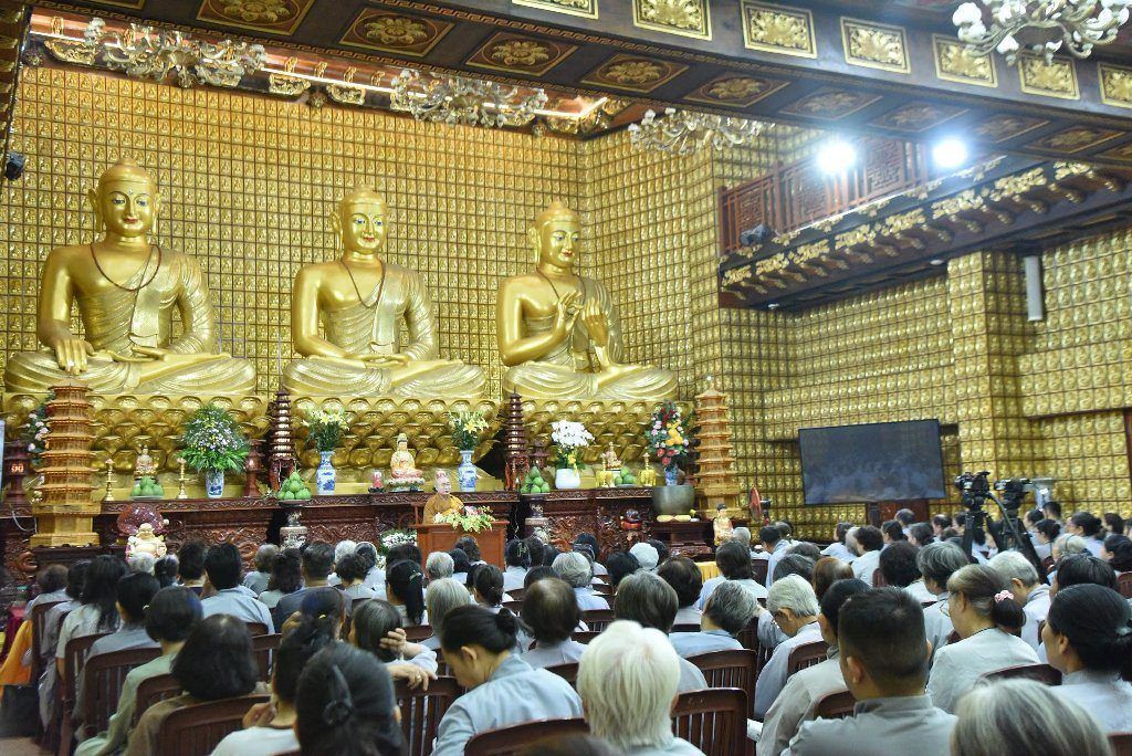 KHÓA TU NGÀY AN LẠC TẠI CHÙA GIÁC NGỘ – TỪ XÂY DỰNG ĐẠO TRÀNG KIÊN CỐ ĐẾN THẤU HIỂU TỬ SINH