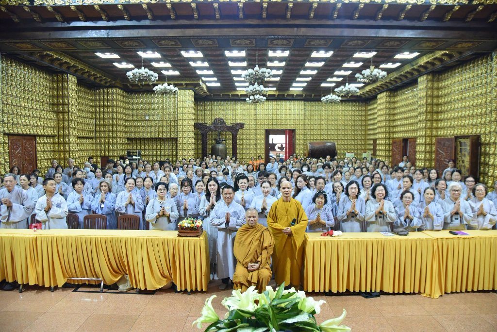 CHÙA GIÁC NGỘ TRANG NGHIÊM TƯỞNG NIỆM NGÀY ĐỨC PHẬT CHUYỂN PHÁP LUÂN