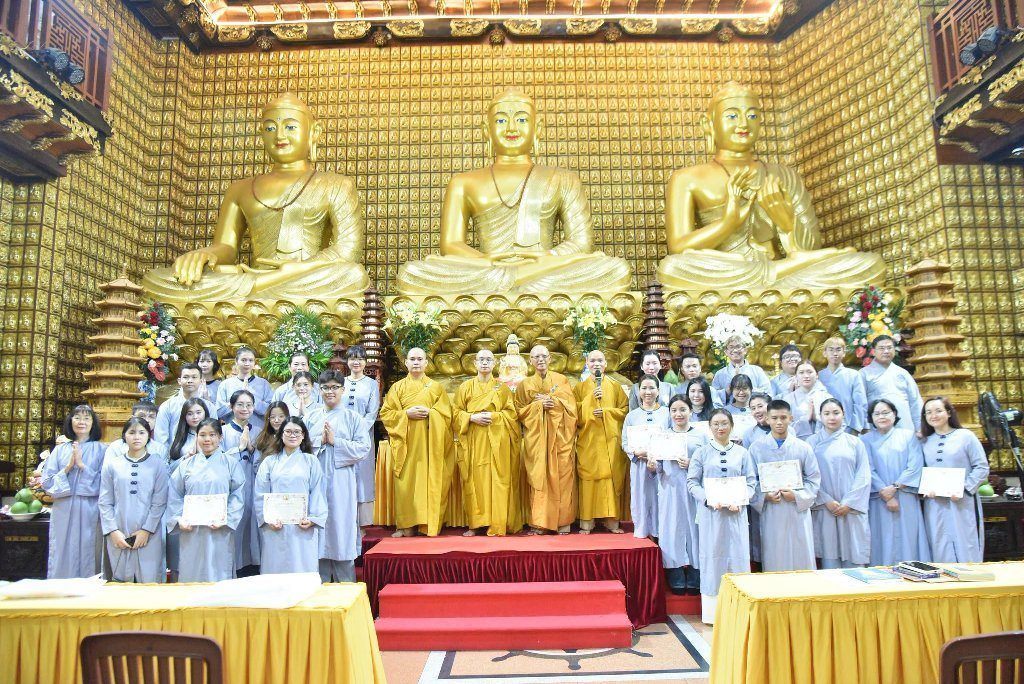 Lễ Quy Y Tam Bảo Tại Chùa Giác Ngộ: Bước Ngoặt Tâm Linh Và Lời Dặn Dò Từ Xa Của Thượng Tọa Thích Nhật Từ