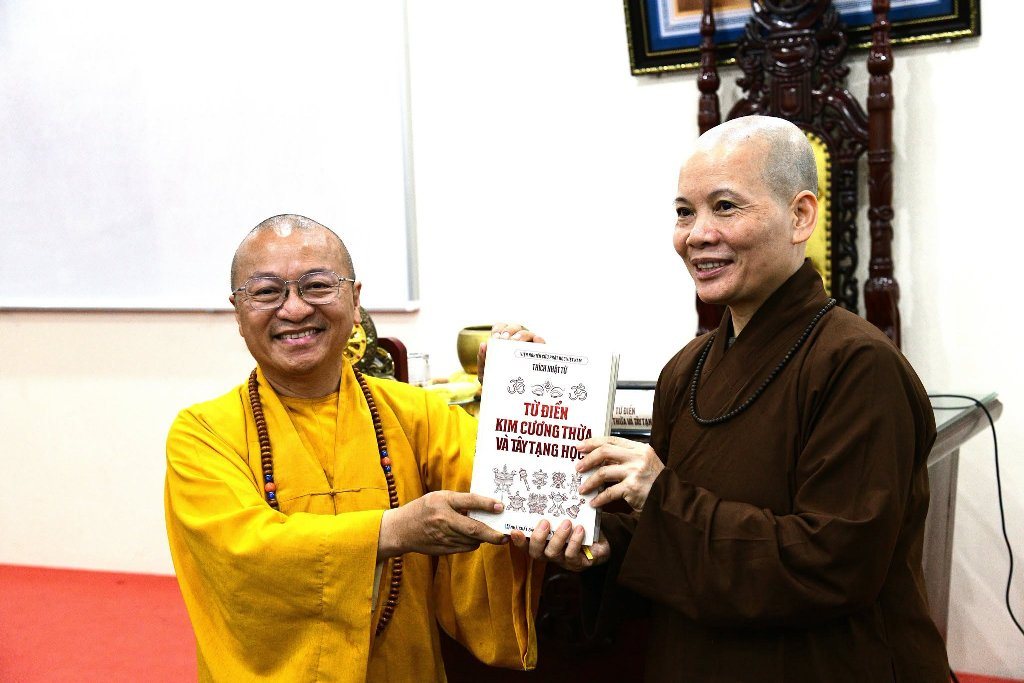 “NGÀY PHẬT CHUYỂN PHÁP LUÂN” – TỪ BÁNH XE CHÁNH PHÁP ĐẾN TRÁCH NHIỆM HOẰNG PHÁP HÔM NAY
