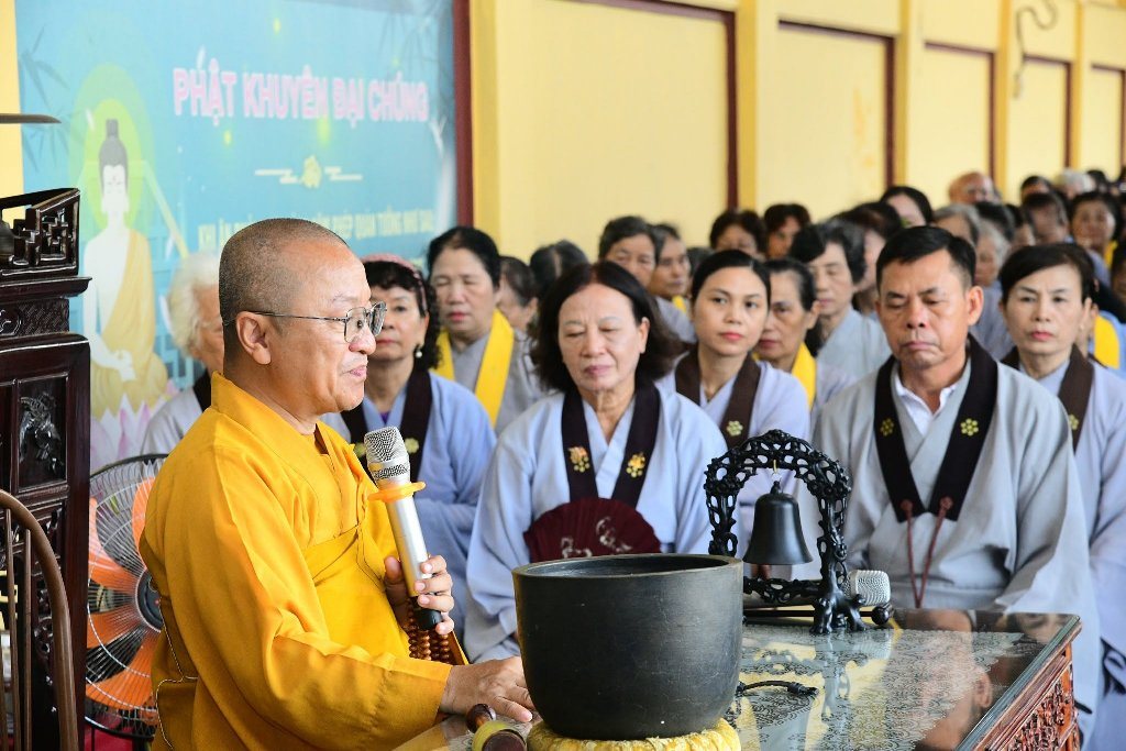 TT. THÍCH NHẬT TỪ CHIA SẺ NGHỆ THUẬT CHUYỂN HÓA KHỔ ĐAU VÀ NUÔI DƯỠNG TÂM AN NHIÊN TẠI CHÙA BẰNG (HÀ NỘI)