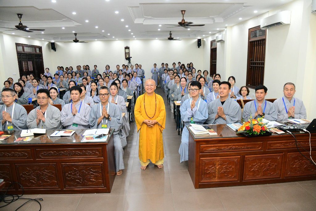 “NGÀY PHẬT CHUYỂN PHÁP LUÂN” – TỪ BÁNH XE CHÁNH PHÁP ĐẾN TRÁCH NHIỆM HOẰNG PHÁP HÔM NAY