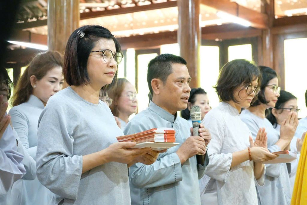 ĐẠO TRÀNG ĐẠO PHẬT NGÀY NAY CÚNG DƯỜNG TRƯỜNG HẠ CHÙA GIÁC NGỘ - ĐẤT ĐỎ (TP.HCM)