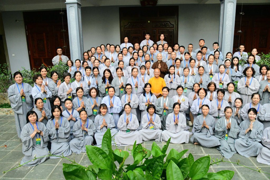 “NGÀY PHẬT CHUYỂN PHÁP LUÂN” – TỪ BÁNH XE CHÁNH PHÁP ĐẾN TRÁCH NHIỆM HOẰNG PHÁP HÔM NAY