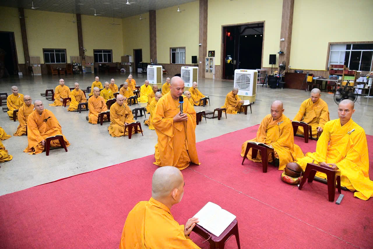 TRANG NGHIÊM LỄ BỐ-TÁT TẠI TRƯỜNG HẠ CHÙA GIÁC NGỘ – XÃ ĐẤT ĐỎ