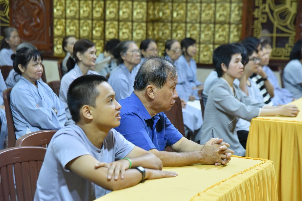 LÀM CHỦ TÂM Ý LÀ LÀM CHỦ CUỘC ĐỜI – PHÁP THOẠI Ý NGHĨA CỦA SƯ CÔ THÍCH NỮ MINH HOA TẠI KHÓA TU NGÀY AN LẠC