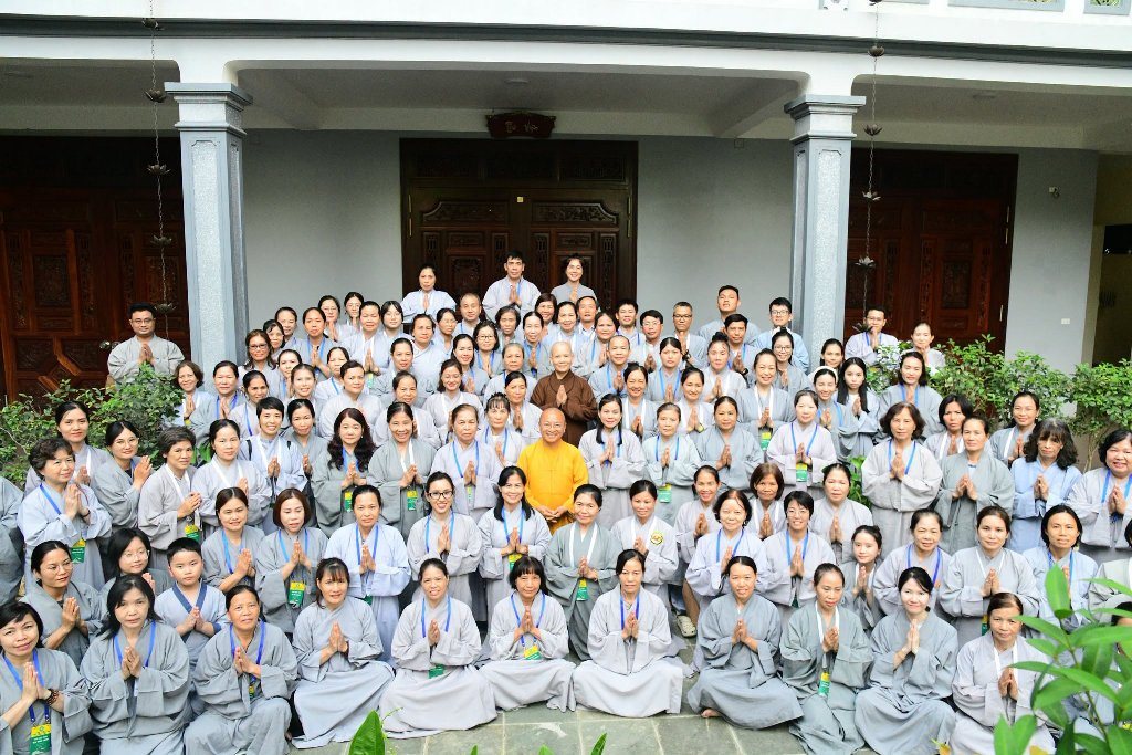 “NGÀY PHẬT CHUYỂN PHÁP LUÂN” – TỪ BÁNH XE CHÁNH PHÁP ĐẾN TRÁCH NHIỆM HOẰNG PHÁP HÔM NAY