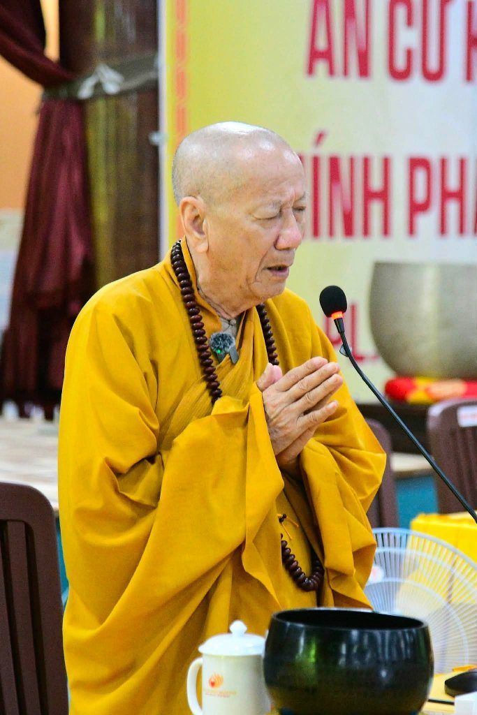 NGƯỜI XUẤT GIA PHẢI NUÔI LỚN TÂM NGUYỆN HOẰNG PHÁP LỢI SINH