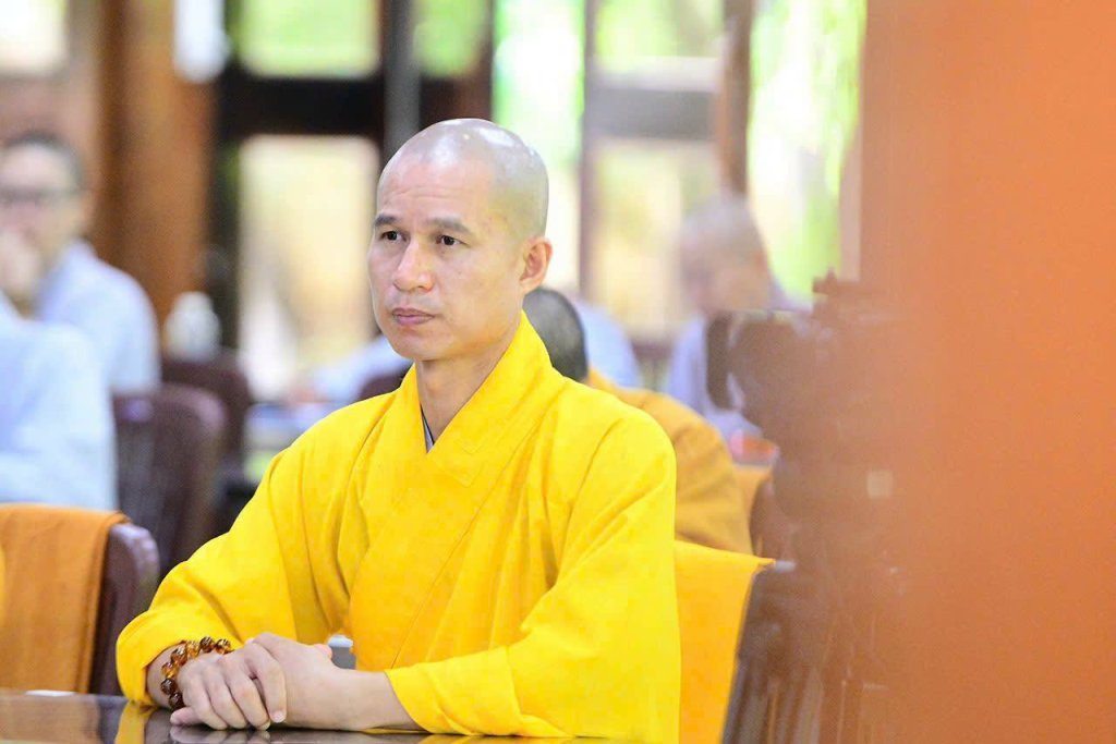 KINH VÍ DỤ CÁI CƯA: BÀI HỌC VỀ NHẪN NHỤC, TỪ BI VÀ LÀM CHỦ NỘI TÂM