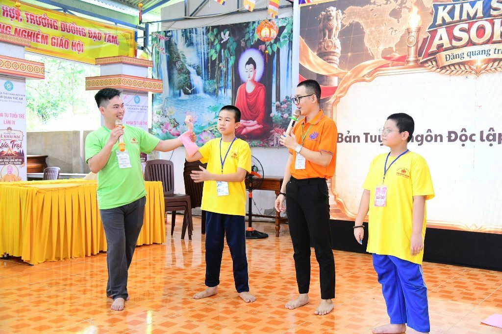Sôi nổi Gameshow "Kim Sư Asoka" tại Khóa tu mùa hè Chùa Quan Thế Âm