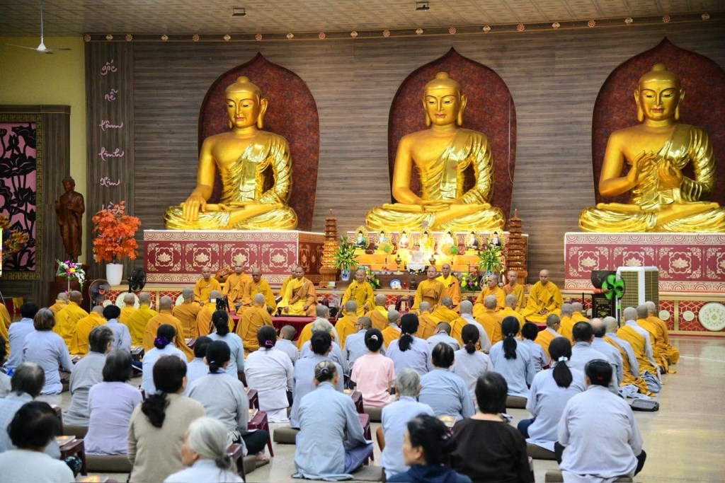 GIEO DUYÊN XUẤT GIA – CÙNG TĂNG ĐOÀN AN CƯ THỰC TẬP SÁM HỐI