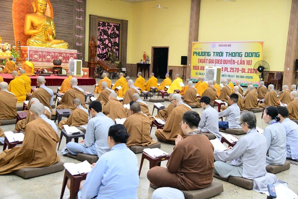 TRANG NGHIÊM TỤNG KINH VU LAN BÁO HIẾU