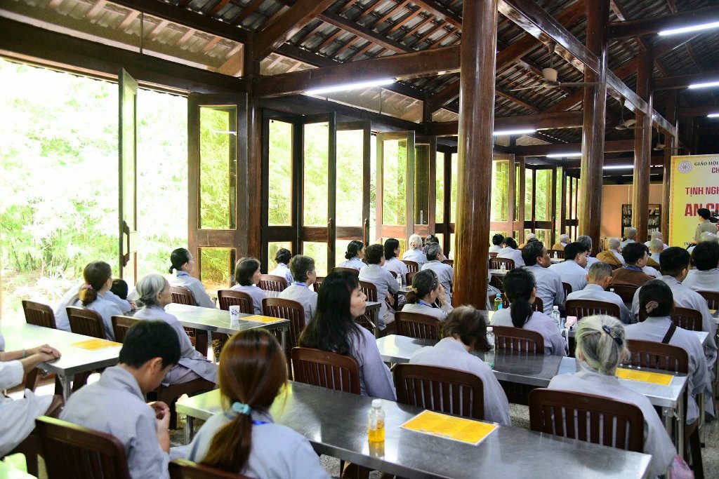 QUYẾN THUỘC TRONG ĐẠO – NUÔI DƯỠNG TÌNH PHÁP LỮ, CÙNG NHAU TU HỌC VÀ CHUYỂN HÓA