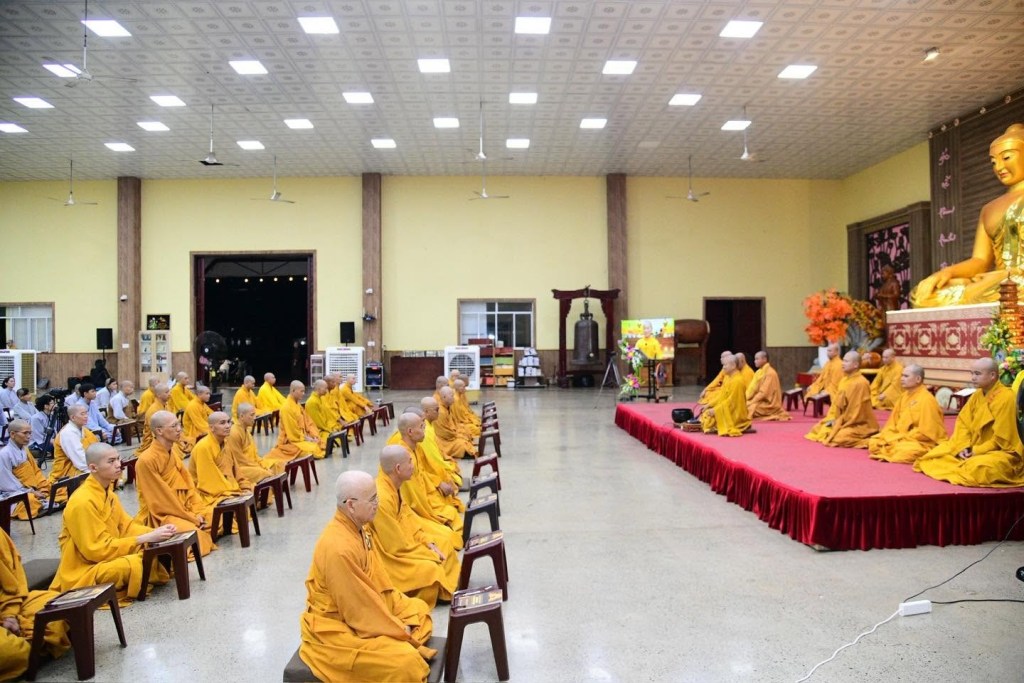 GIEO DUYÊN XUẤT GIA – CÙNG TĂNG ĐOÀN AN CƯ THỰC TẬP SÁM HỐI