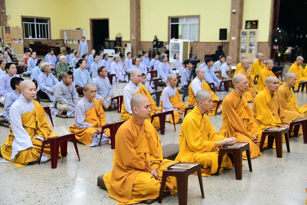 GIEO DUYÊN XUẤT GIA – CÙNG TĂNG ĐOÀN AN CƯ THỰC TẬP SÁM HỐI