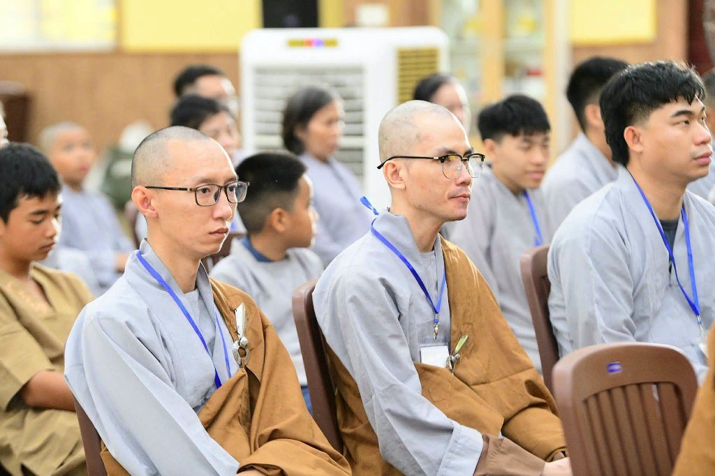 KINH NGHIỆM XUẤT GIA VÀ TU HỌC CỦA ĐỨC PHẬT – TỪ CHÍ NGUYỆN GIẢI THOÁT ĐẾN HÀNH TRÌNH PHỤNG SỰ NHÂN SINH