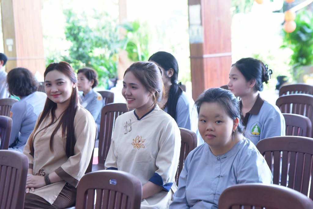TUỔI TRẺ TỈNH THỨC, KIẾN TẠO TƯƠNG LAI": NGỌN ĐUỐC SOI ĐƯỜNG CHO HƠN 200 THANH THIẾU NIÊN GĐPT QUA LỜI DẠY CỦA THẦY NHẬT TỪ