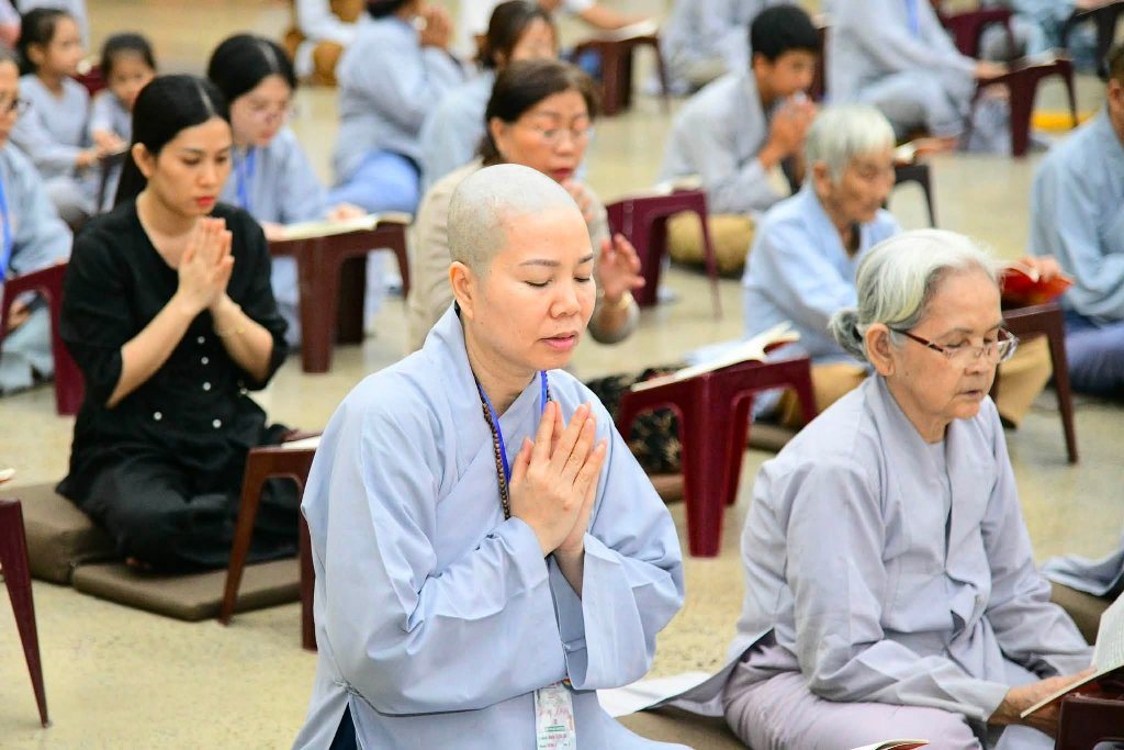 TRANG NGHIÊM TỤNG KINH VU LAN BÁO HIẾU
