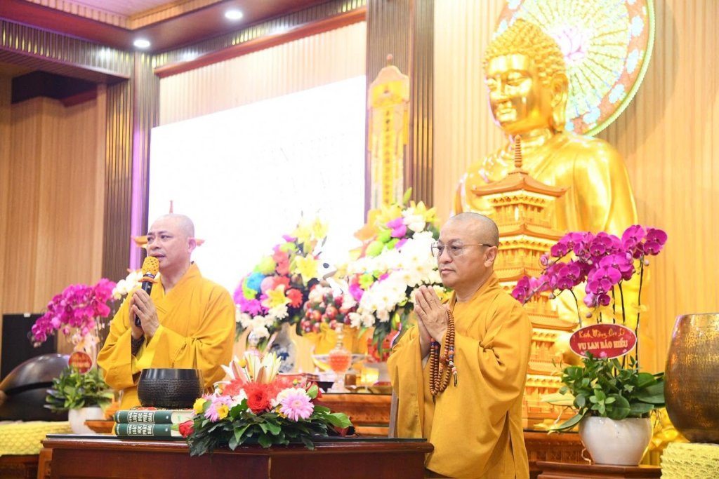 VU LAN – HỌC CÁCH BÁO HIẾU ĐỂ ĐỀN ĐÁP ÂN SINH THÀNH