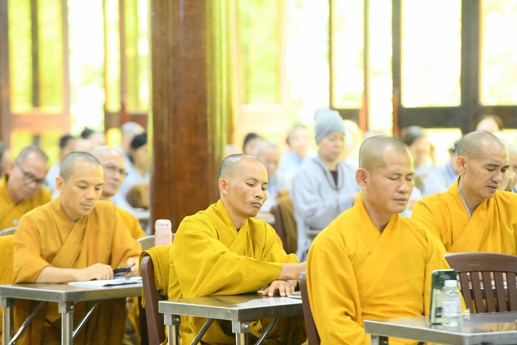 TU TẬP SÁU GIÁC QUAN - HÀNH TRÌNH CHUYỂN HÓA TÂM THỨC