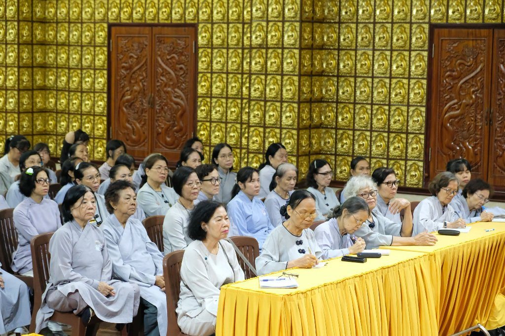PHỤNG SỰ NHÂN SINH – BIẾN LÒNG TỪ BI THÀNH HÀNH ĐỘNG NHÂN ĐẠO