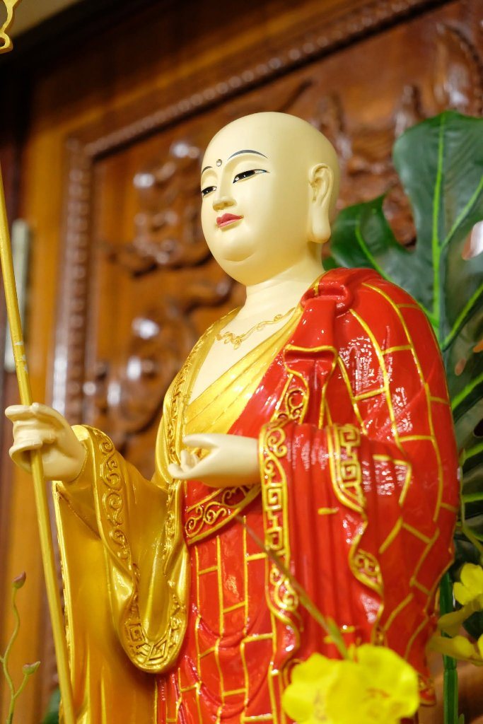 ÔM ẤP ĐỨA TRẺ BÊN TRONG BẰNG TÂM TỪ – HÀNH TRÌNH CHỮA LÀNH TỪ SỰ HIỂU THƯƠNG