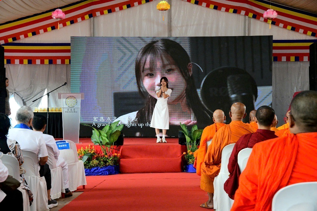 CHÙA HOẰNG TỪ (MAHA KARUNA VIHARA) KHÁNH THÀNH – THÊM MỘT KHÔNG GIAN TU HỌC PHẬT GIÁO TẠI MALAYSIA