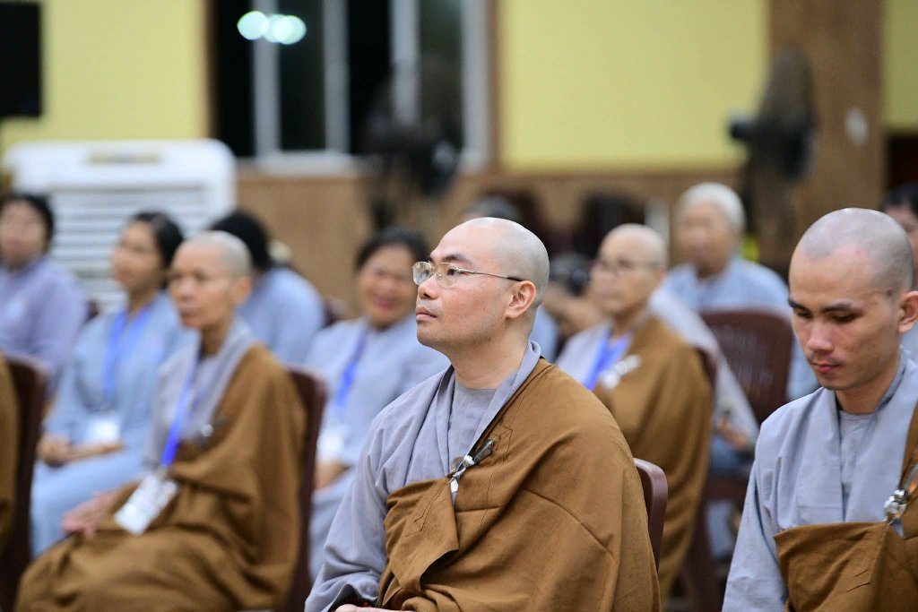 GỠ RỐI BĂN KHOĂN - MỞ RA GÓC NHÌN MỚI VỚI BUỔI VẤN ĐÁP CÙNG TT. THÍCH NHẬT TỪ