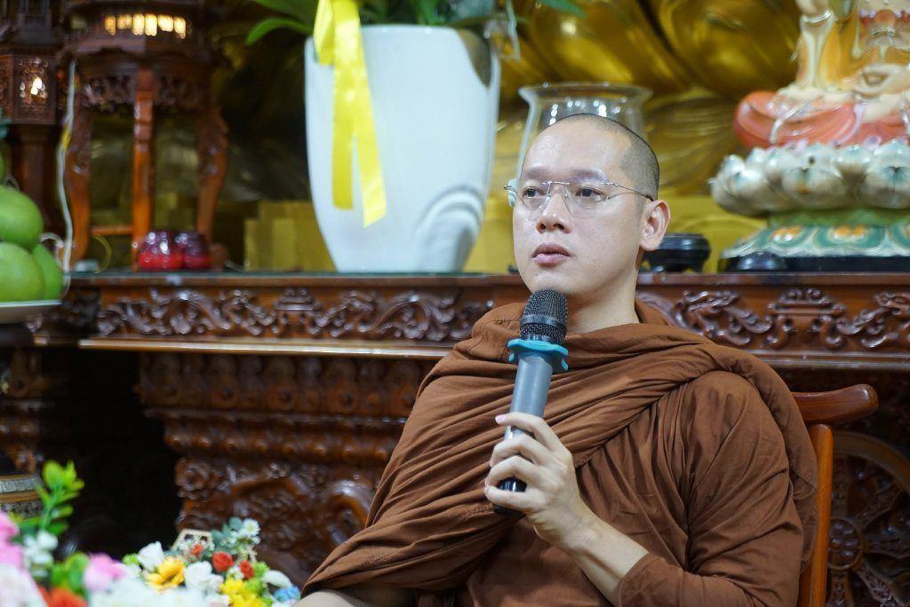 MỘT NGÀY AN LẠC: HỌC CÁCH ĐI TỪ BÓNG TỐI ĐẾN ÁNH SÁNG VÀ NUÔI DƯỠNG HẠNH HIẾU TRONG CUỘC SỐNG