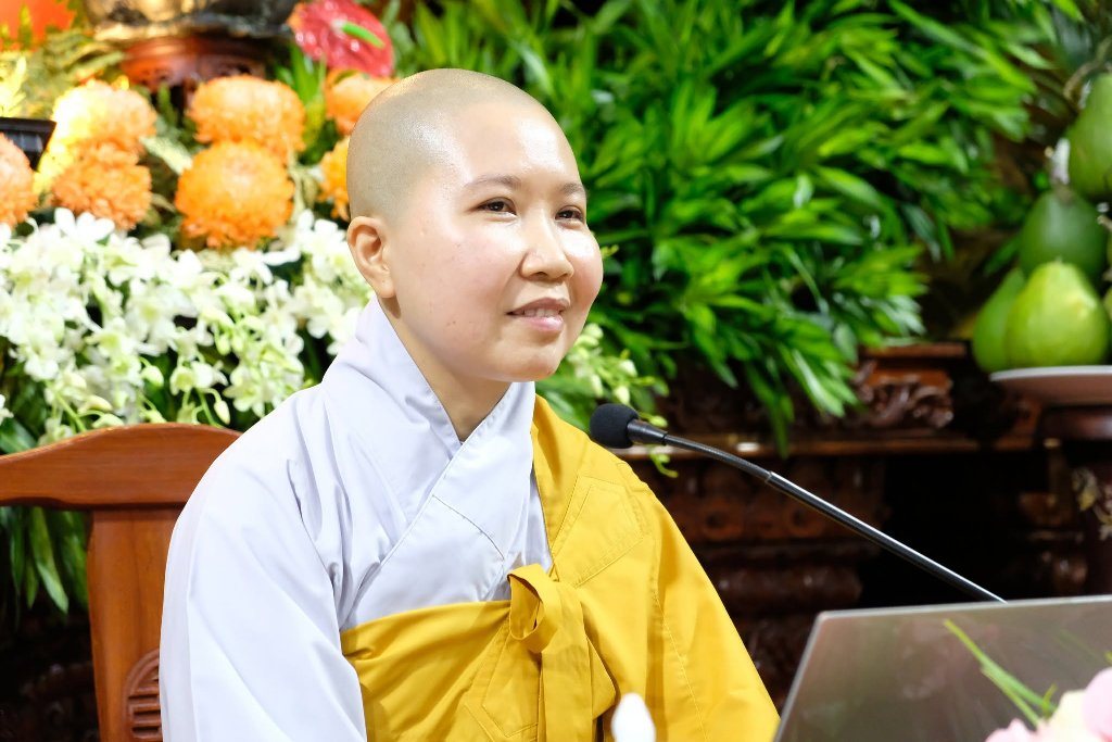 ÔM ẤP ĐỨA TRẺ BÊN TRONG BẰNG TÂM TỪ – HÀNH TRÌNH CHỮA LÀNH TỪ SỰ HIỂU THƯƠNG